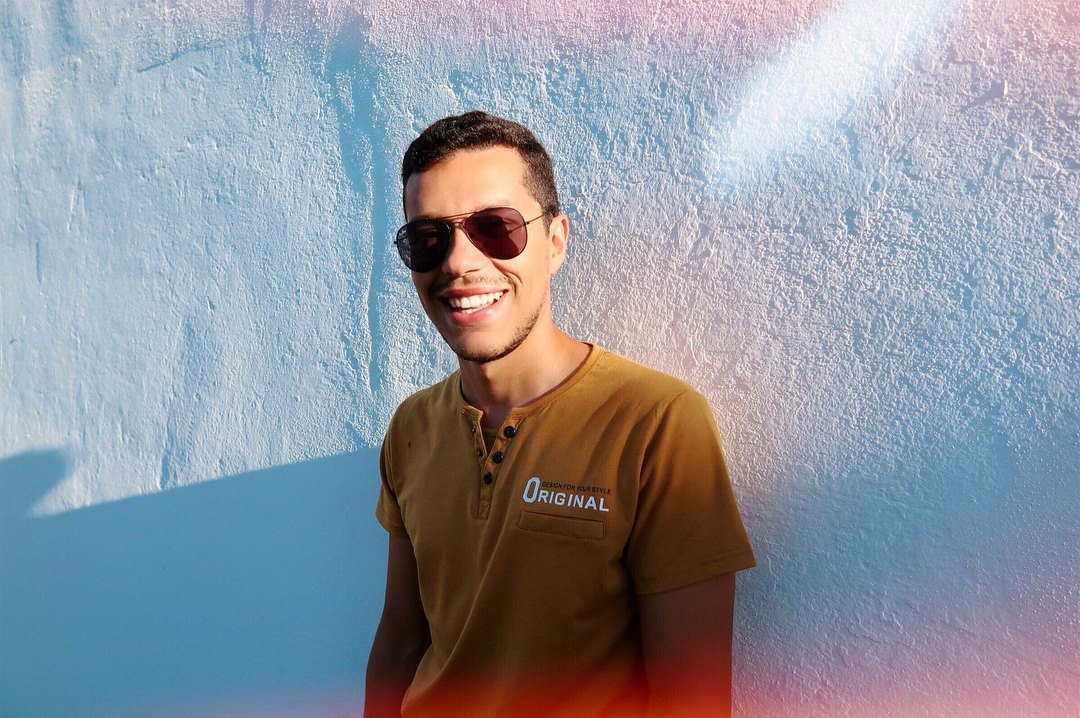 andy-sunglasses